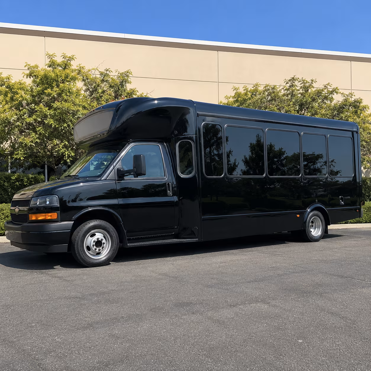Fort Myers Birthday, Sweet 16, & Quinceañera Party Bus Rentals
