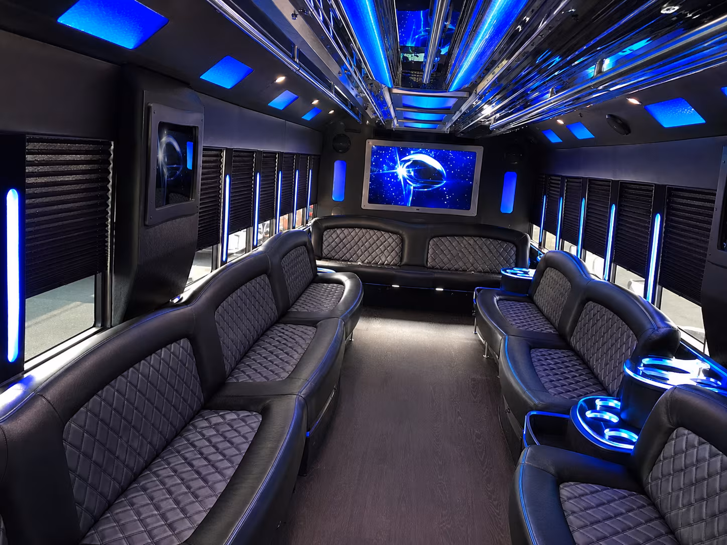 Fort Myers Birthday, Sweet 16, & Quinceañera Transportation party bus exterior