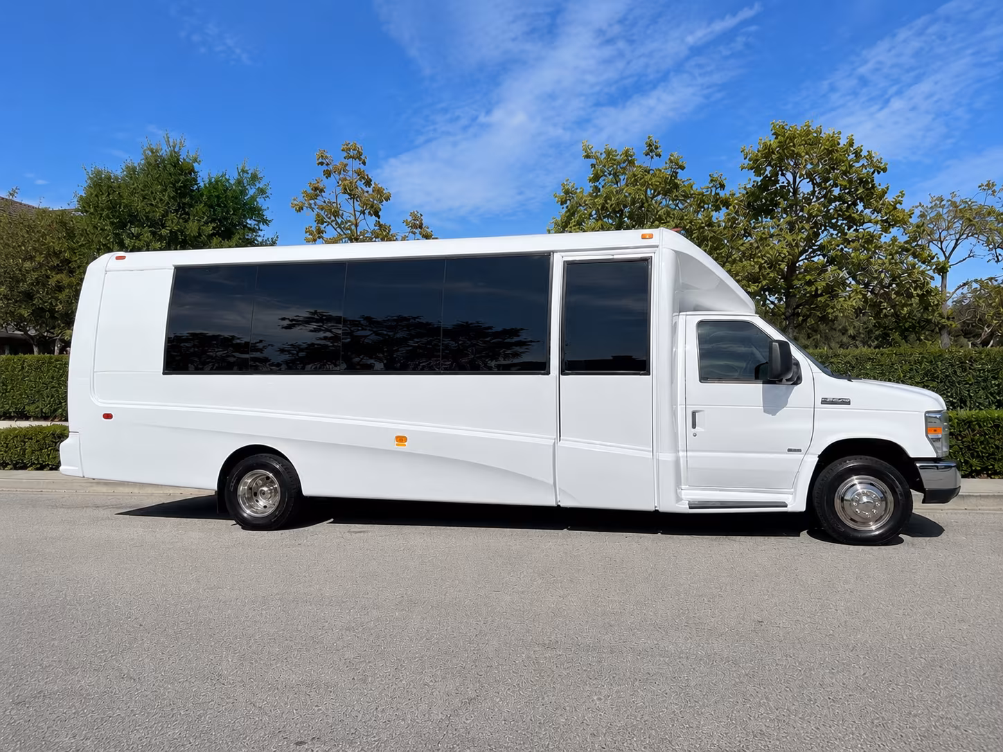 Fort Myers Corporate Transportation party bus exterior