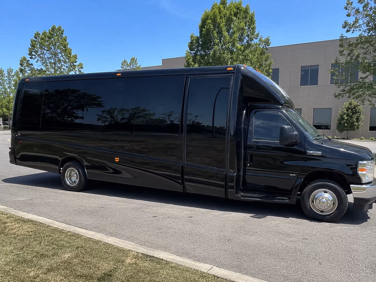 Fort Myers Winery Tour & Pub Crawl Transportation party bus exterior