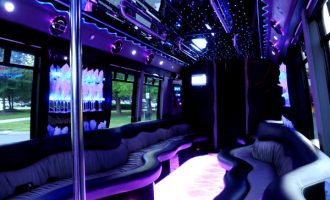 22 people Fort Myers party bus